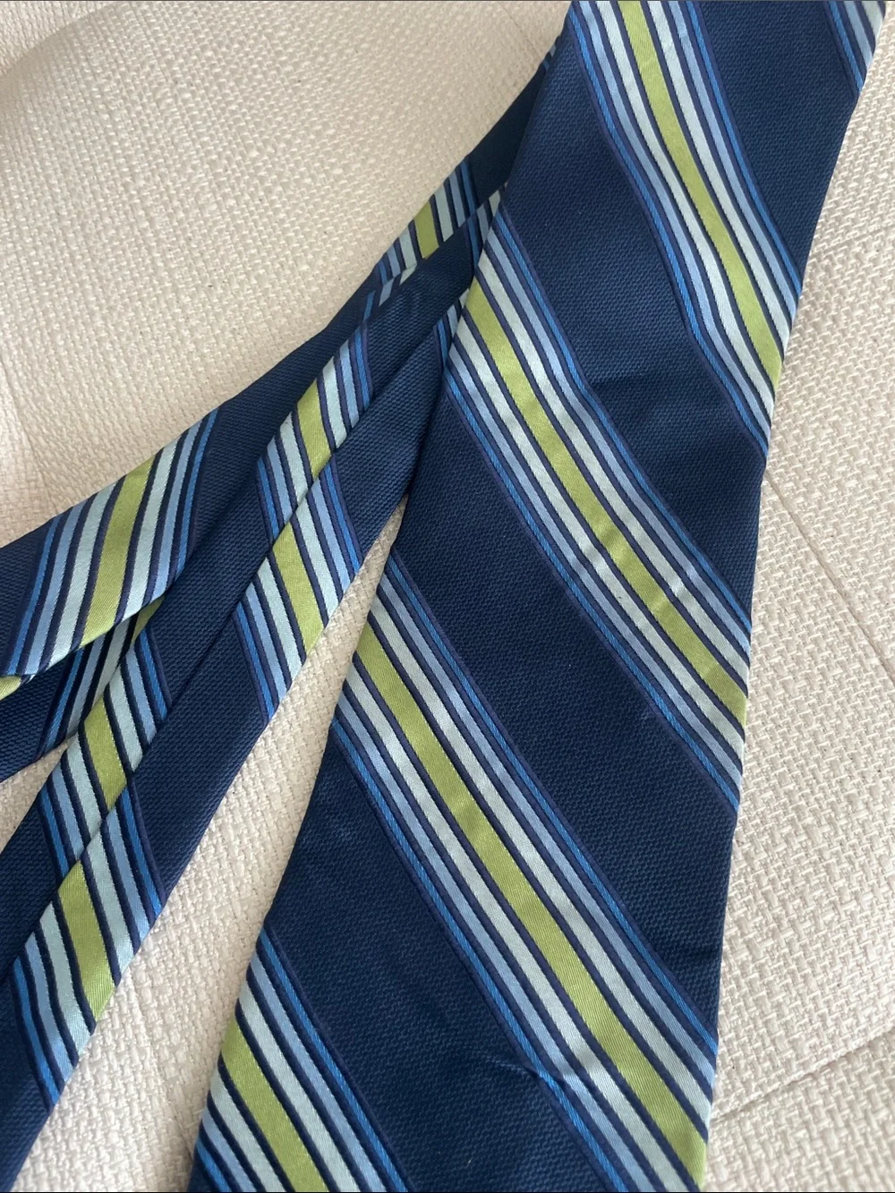 Express men’s tie
